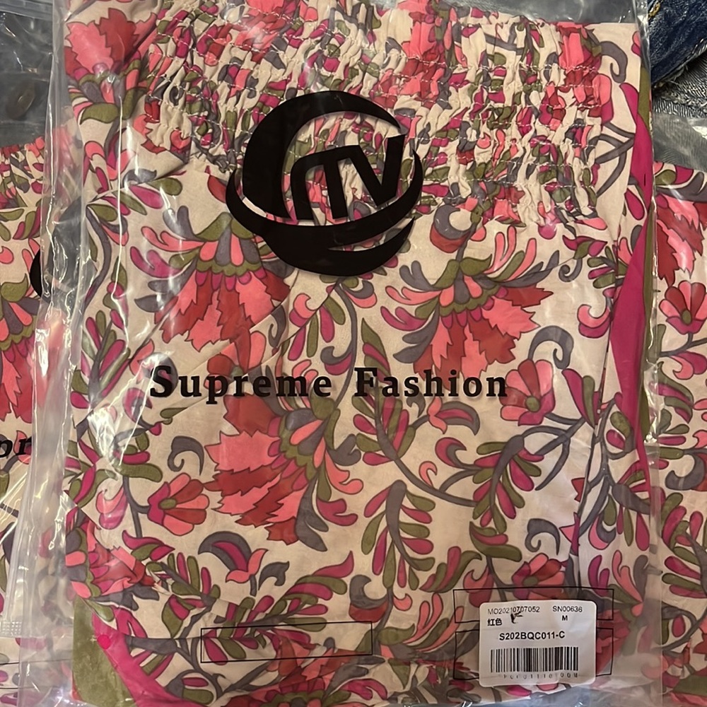 Last one! Boho Skirt NWT size small - Picture 4 of 4